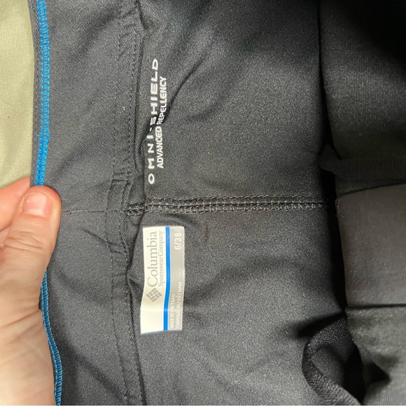 Columbia Omni shield  Blue Women's Skort - Picture 3 of 4